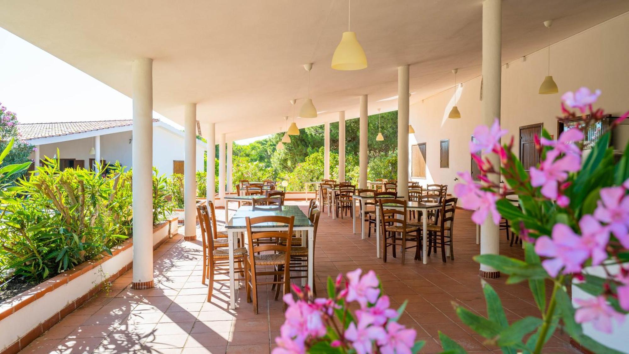 Happy Camp Mobile Homes In Camping Village Baia Paradiso Badesi Εξωτερικό φωτογραφία